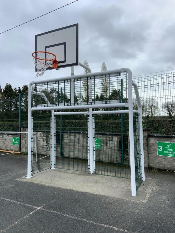 Muga Basketball Football goal combination